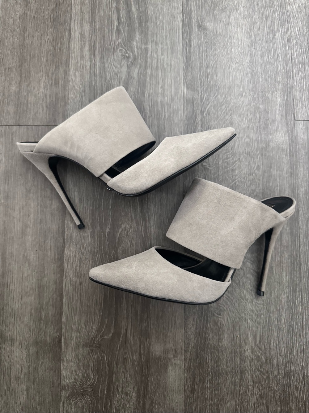 Shutz Quereda Suede Pointed Toe Mules - Picture 4 of 10